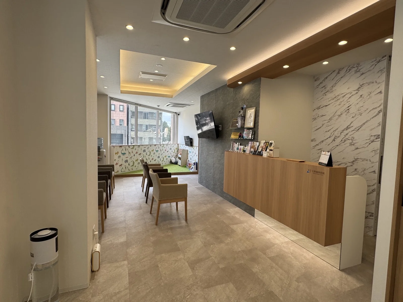 ゆったりとした待合室